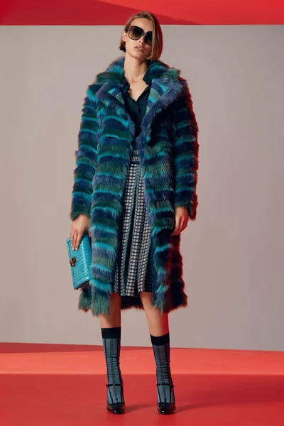 Look 4